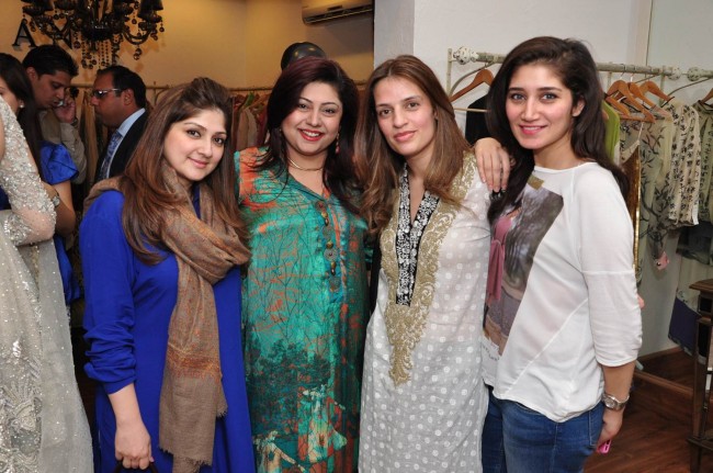  - Uzma-Abbasi-Maliha-Shaikh-Zahra-Abbas-Meher-Bano-Qureshi-650x431