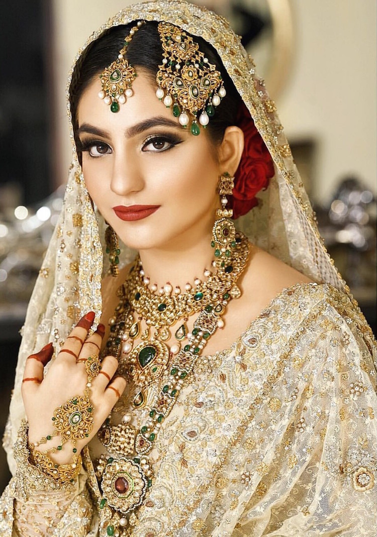 Inspirations For The Ultimate Bridal Makeup Look | SiddySays